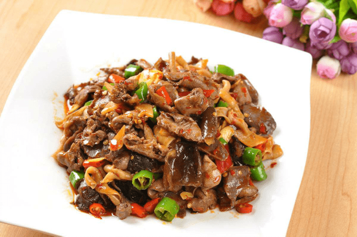  p>鸡杂是鸡杂碎的统称,包括鸡心,鸡肝,鸡肠和鸡胗(鸡肫)等,鲜美可口