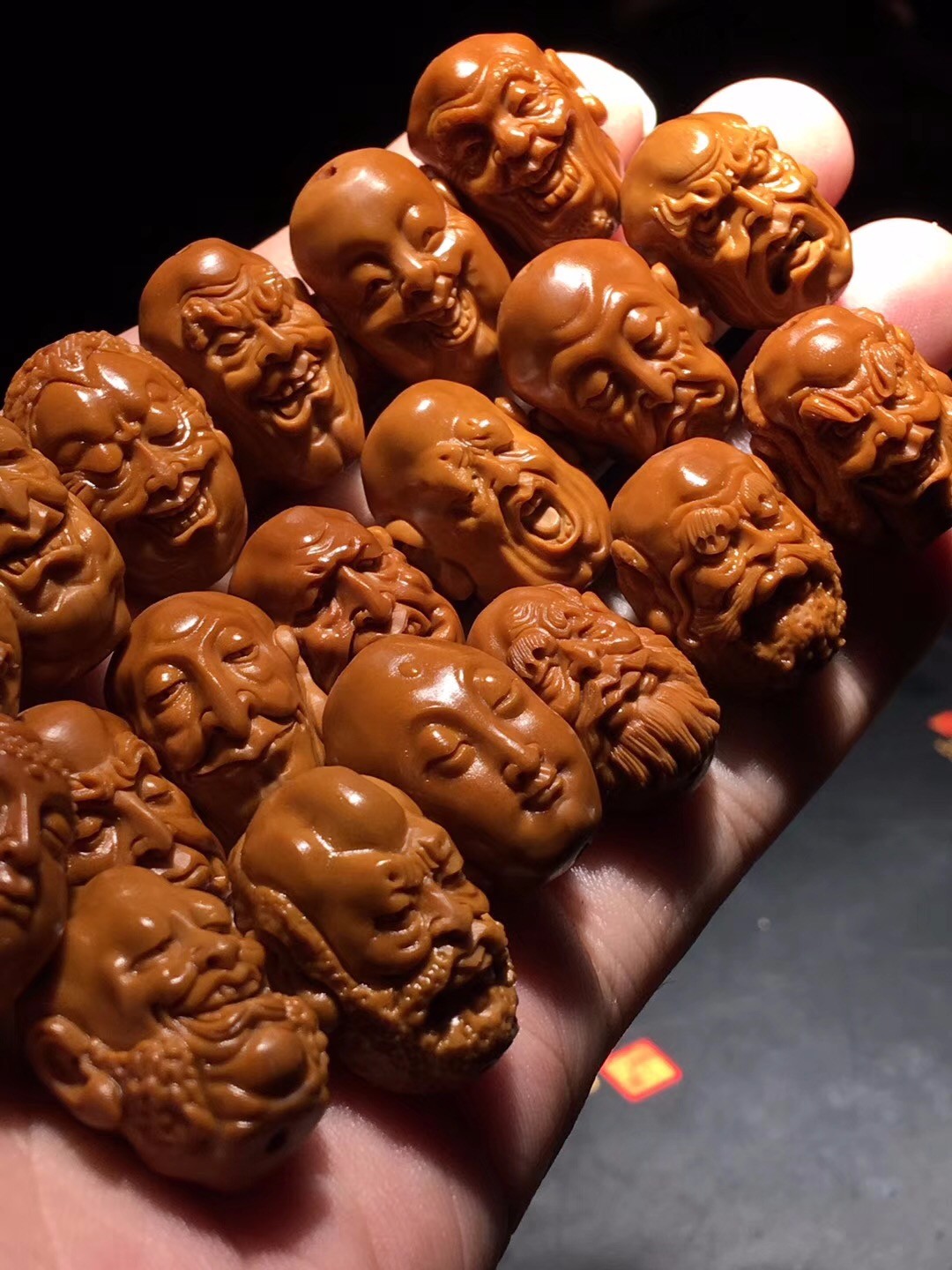核雕十八罗汉