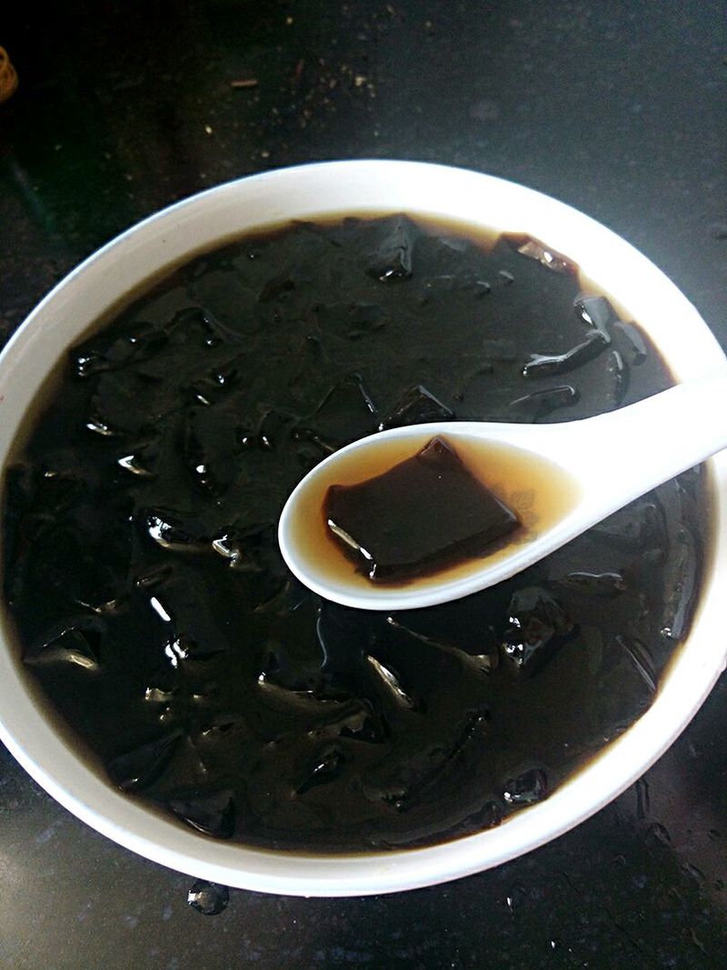 冰镇石凉粉