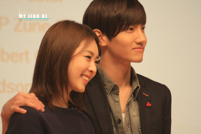  p>李沇熹(lee yeon hee),1988年2月26日出生于韩国,韩国女演员,模特.