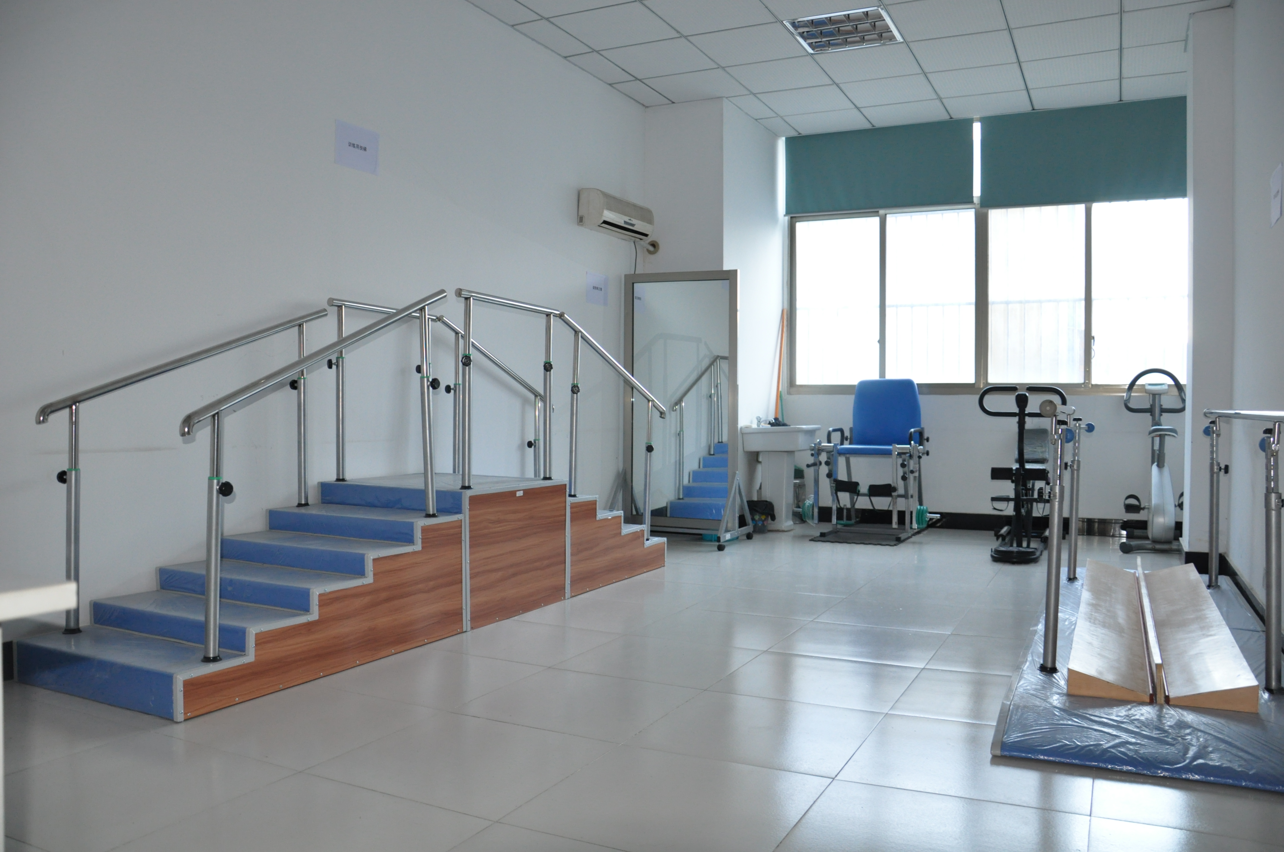 lemmaid="3462580">临终关怀 /a>为一体的非营利性专业老年护理机构