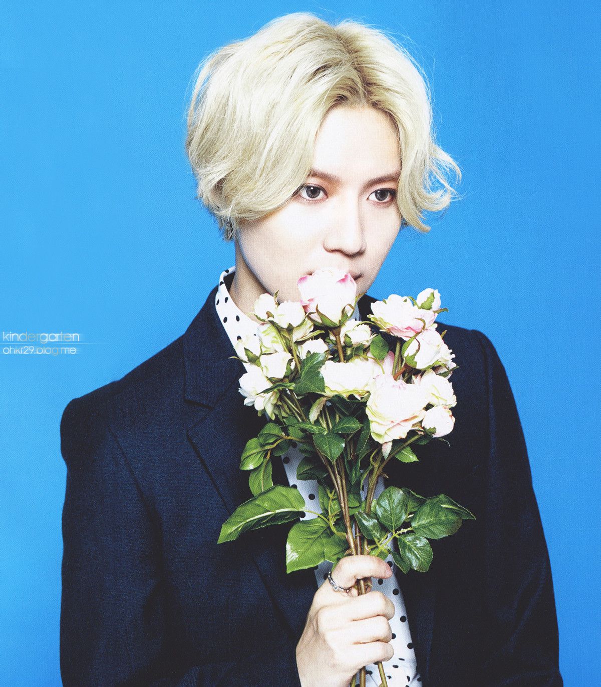 ,1993年7月18日出生于韩国首尔