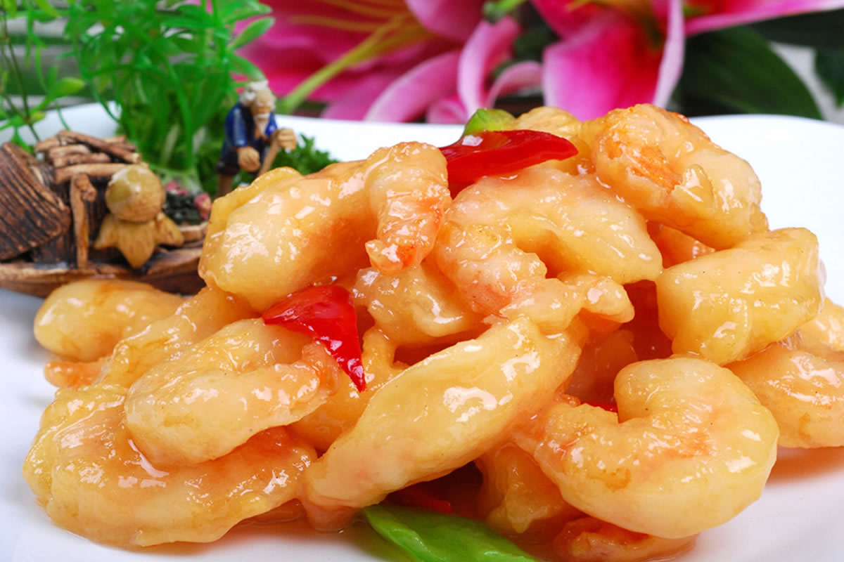  p>糟溜虾仁名驰中外,是绍兴传统的地方名菜.酒精是酒的副产品.