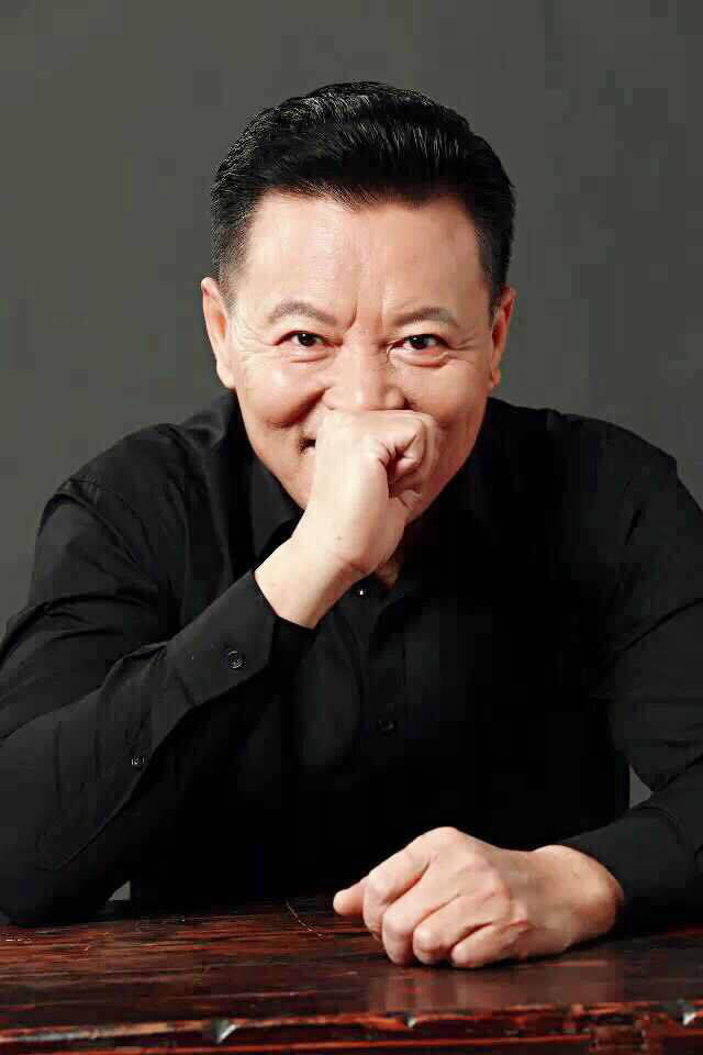 9ng9qsg">赵小锐,1956年7月28日出生于山东省青岛市,中国内地男演员