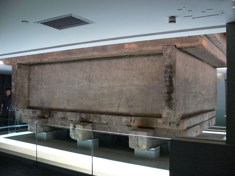  p>马王堆汉墓,位于湖南省 a target="_blank" href="/item/长沙市