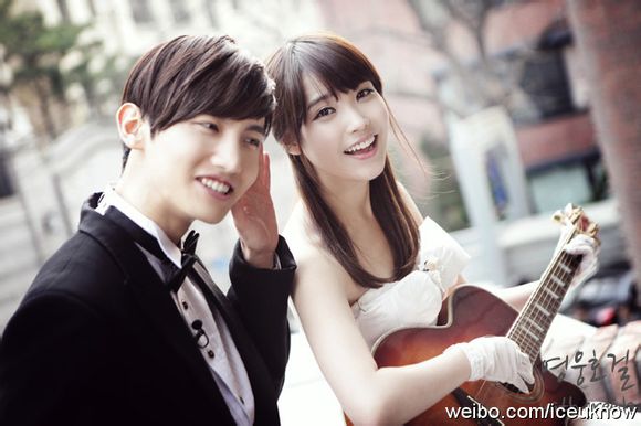 时段的综艺节目,由李辉才和卢洪哲主持