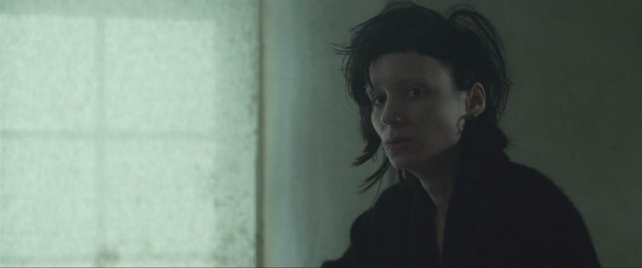  p>《龙纹身的女孩》( i>the girl with the dragon tattoo /i>)是 a
