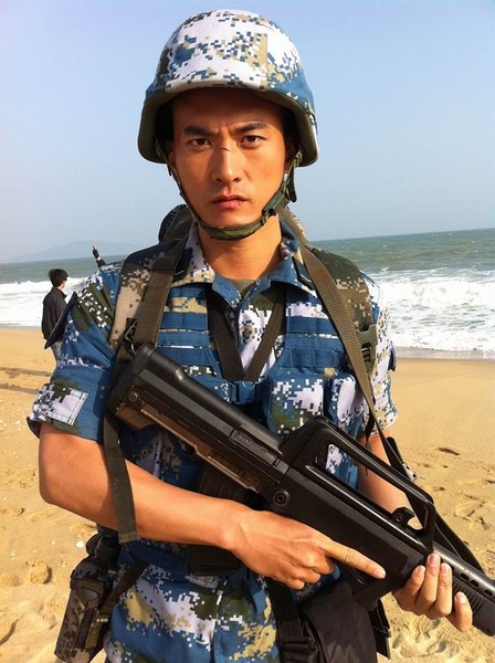 火蓝刀锋