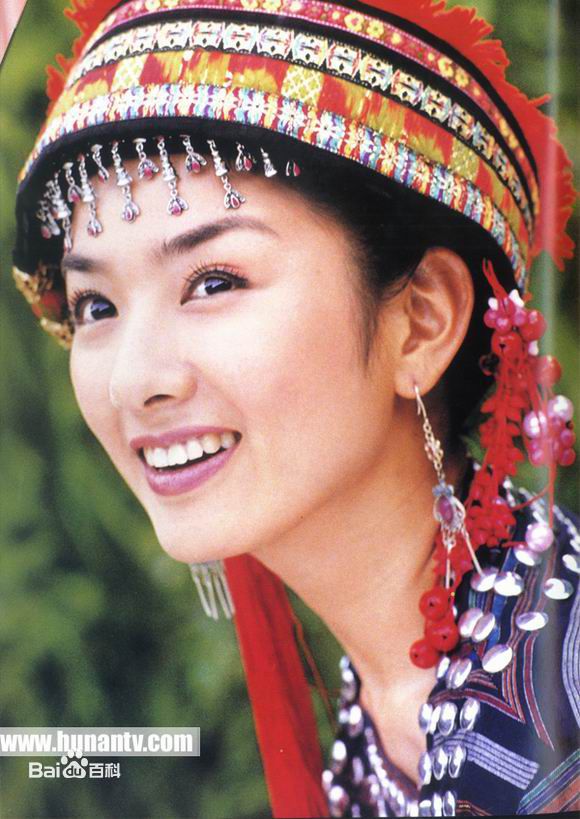 小燕子,是琼瑶经典古装电视剧《 a target="_blank" href="/item/还珠