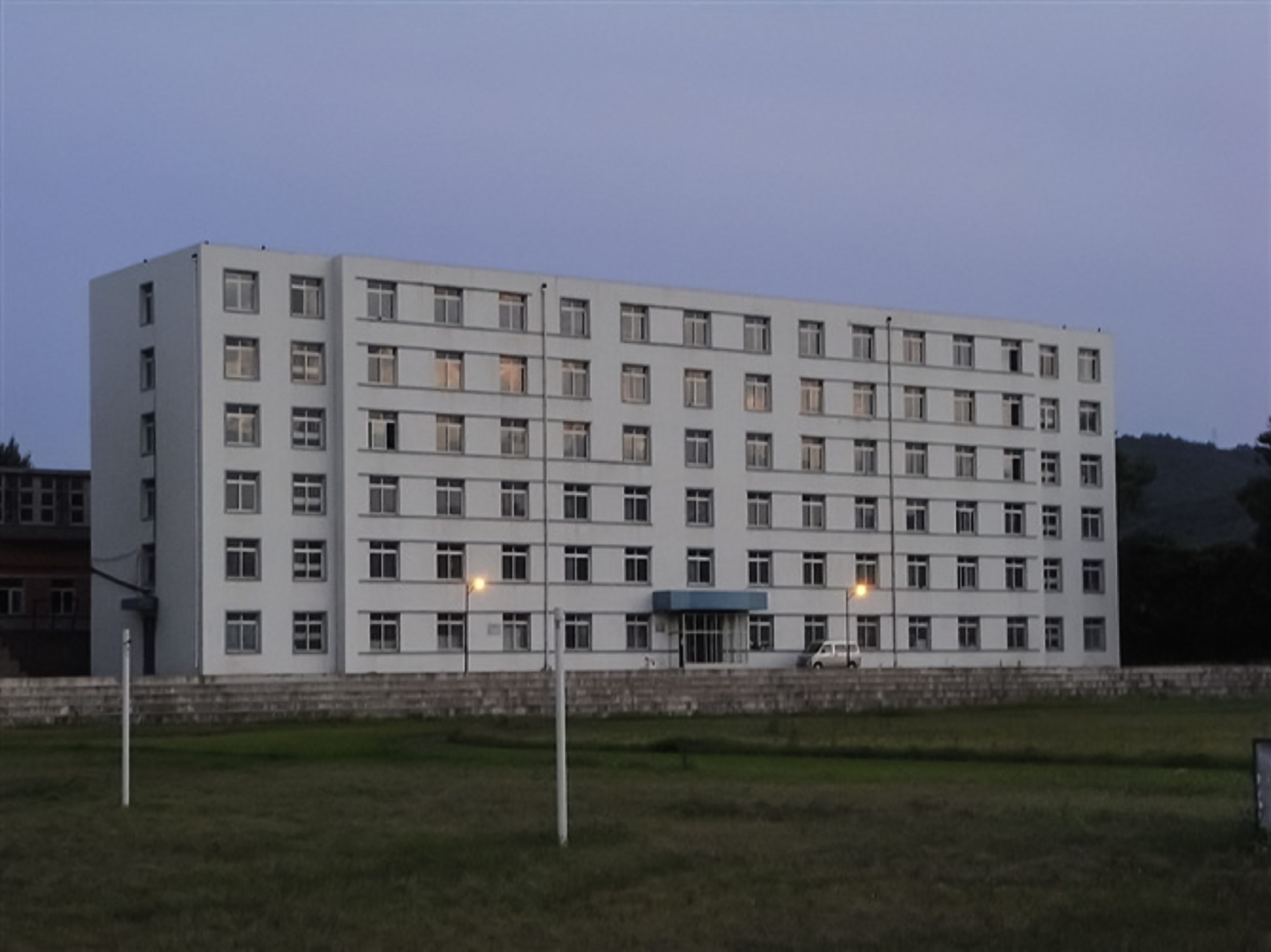 丹东师范高等专科学校