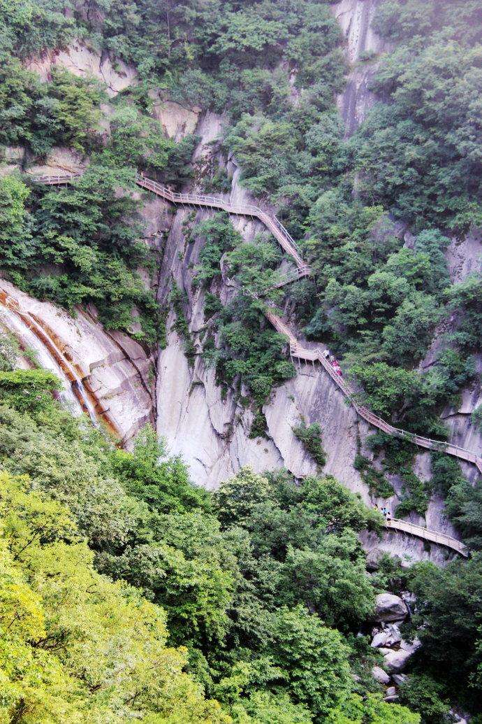  p>木札岭原始生态旅游区木札岭原始生态旅游区位于洛阳市 a target="