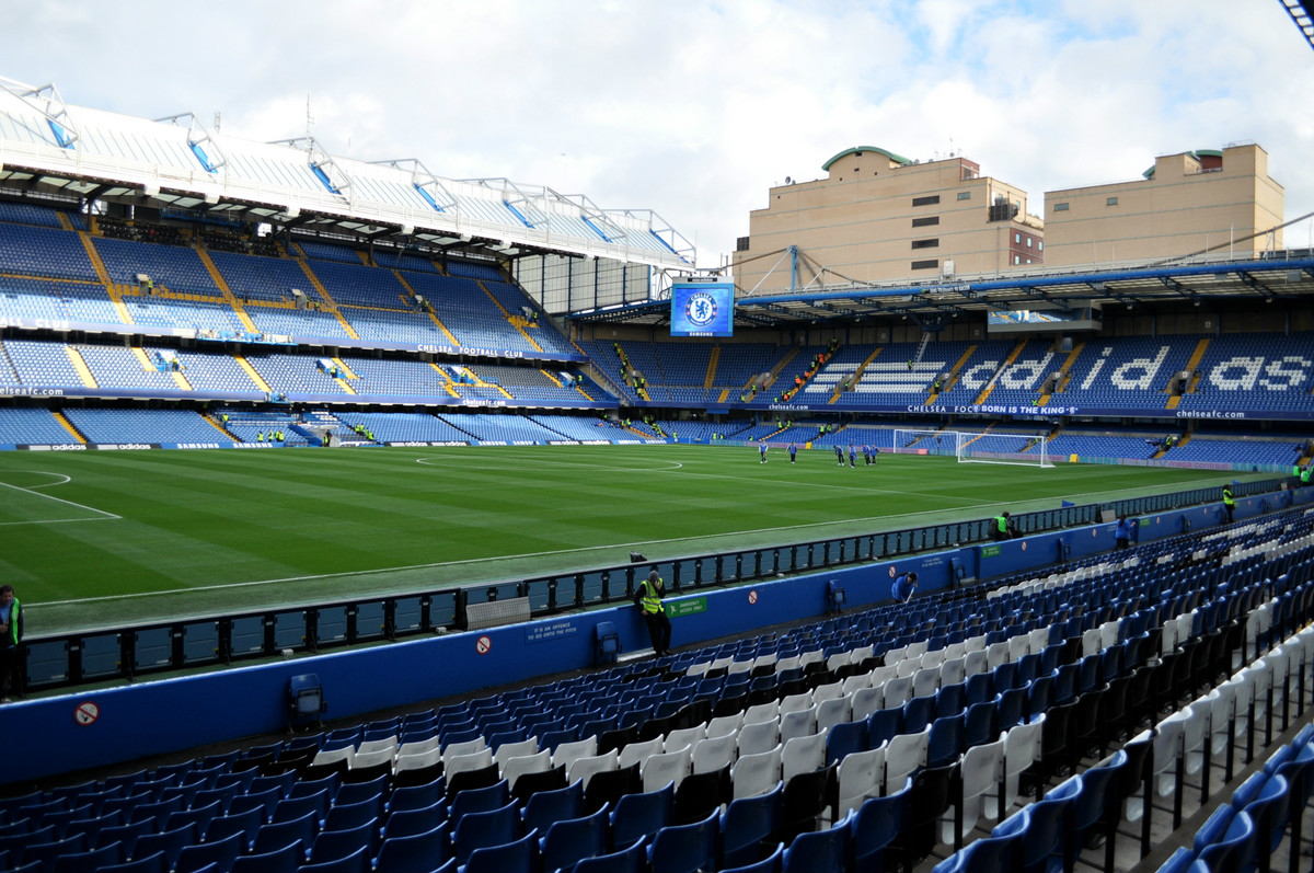  p>斯坦福桥球场(stamford bridge stadium),位于伦敦富勒姆区,为 a