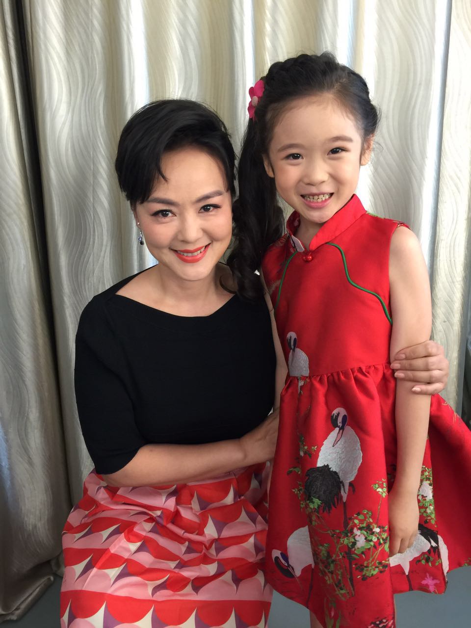  p data-id="gnwmfnvg80">邓文怡,2009年11月14