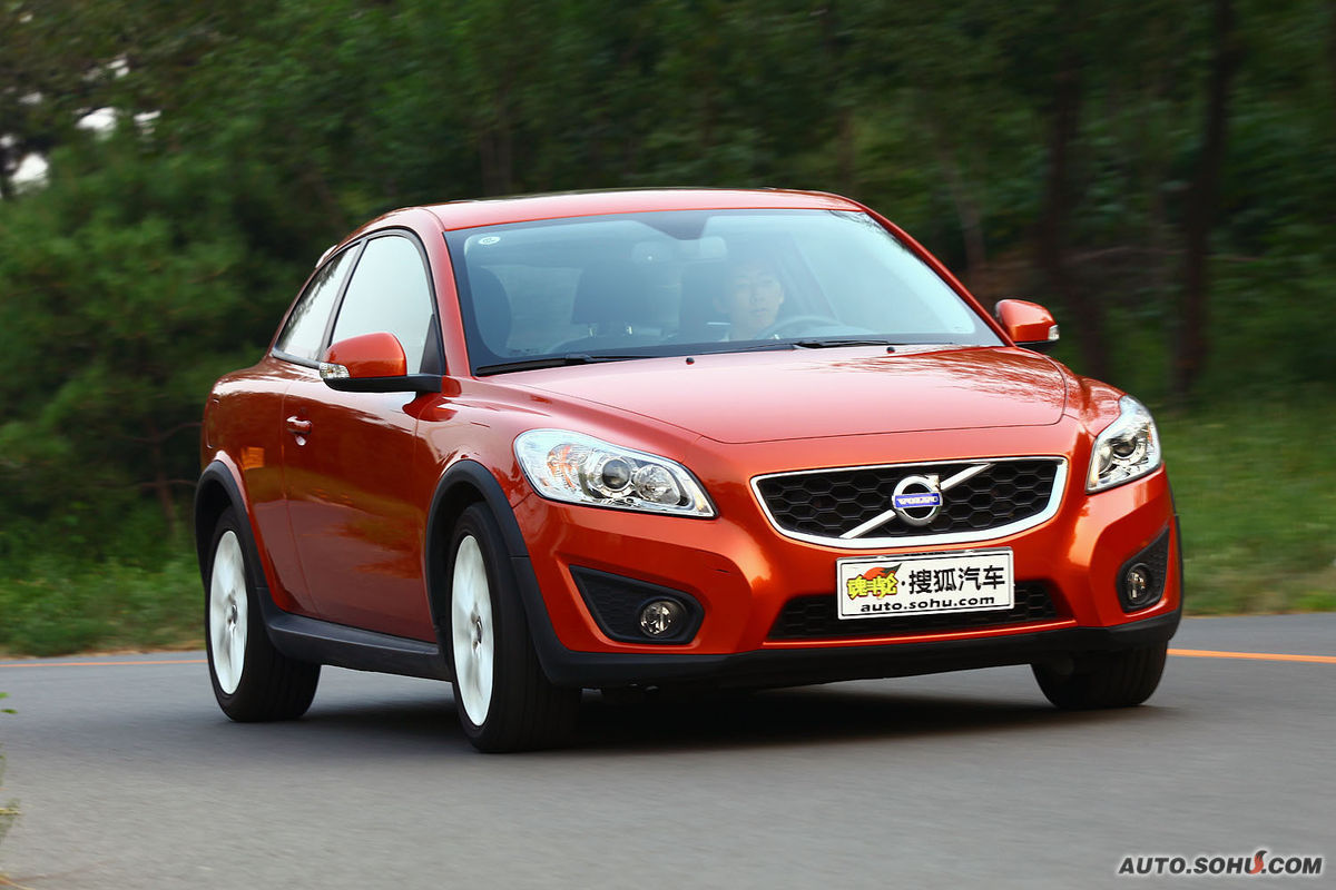 身为沃尔沃旗下全新的入门车款,c30借由着掀背设定与全新家族风格设计