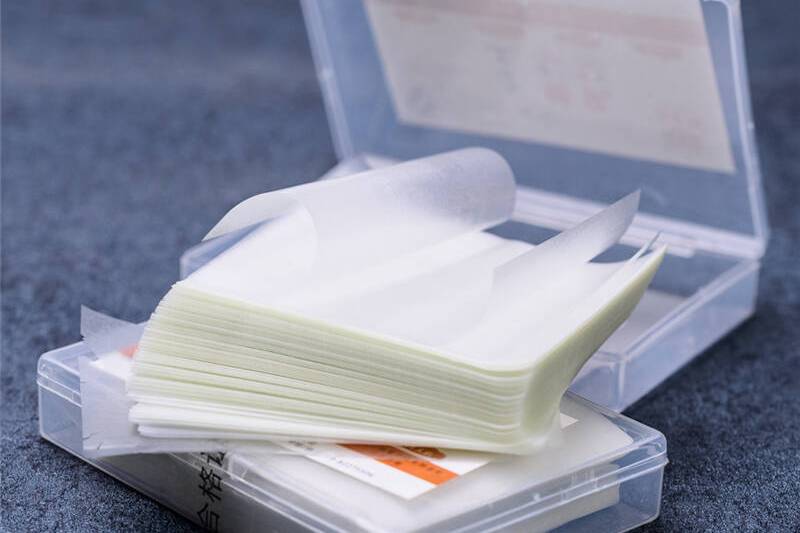  p>糯米纸是一种可食薄膜.透明,无味,厚度0.02～0.