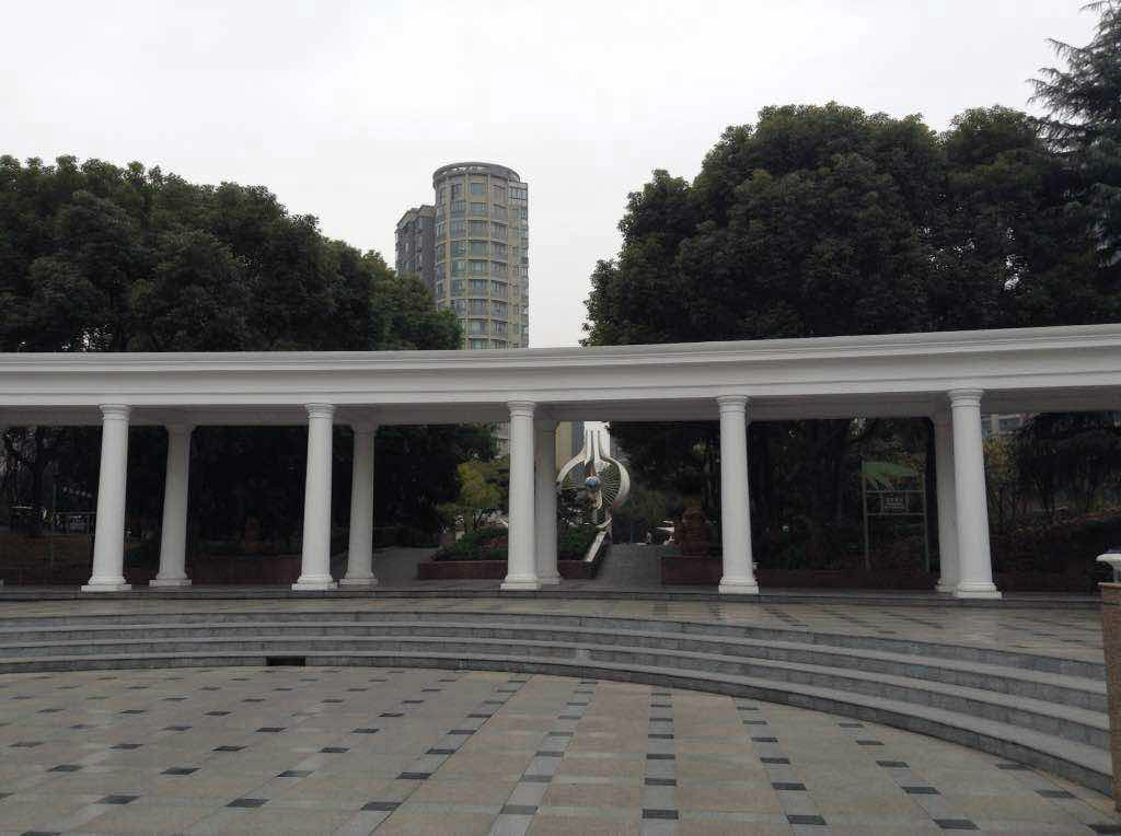  p> a href="#">上海莘城 /a>中央公园历时近一年的建设于一九九九年
