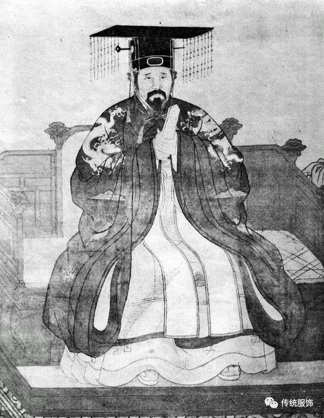 冕冠：谁不想君临天下？来自东亚文化圈的执念“王冠”_百科TA说