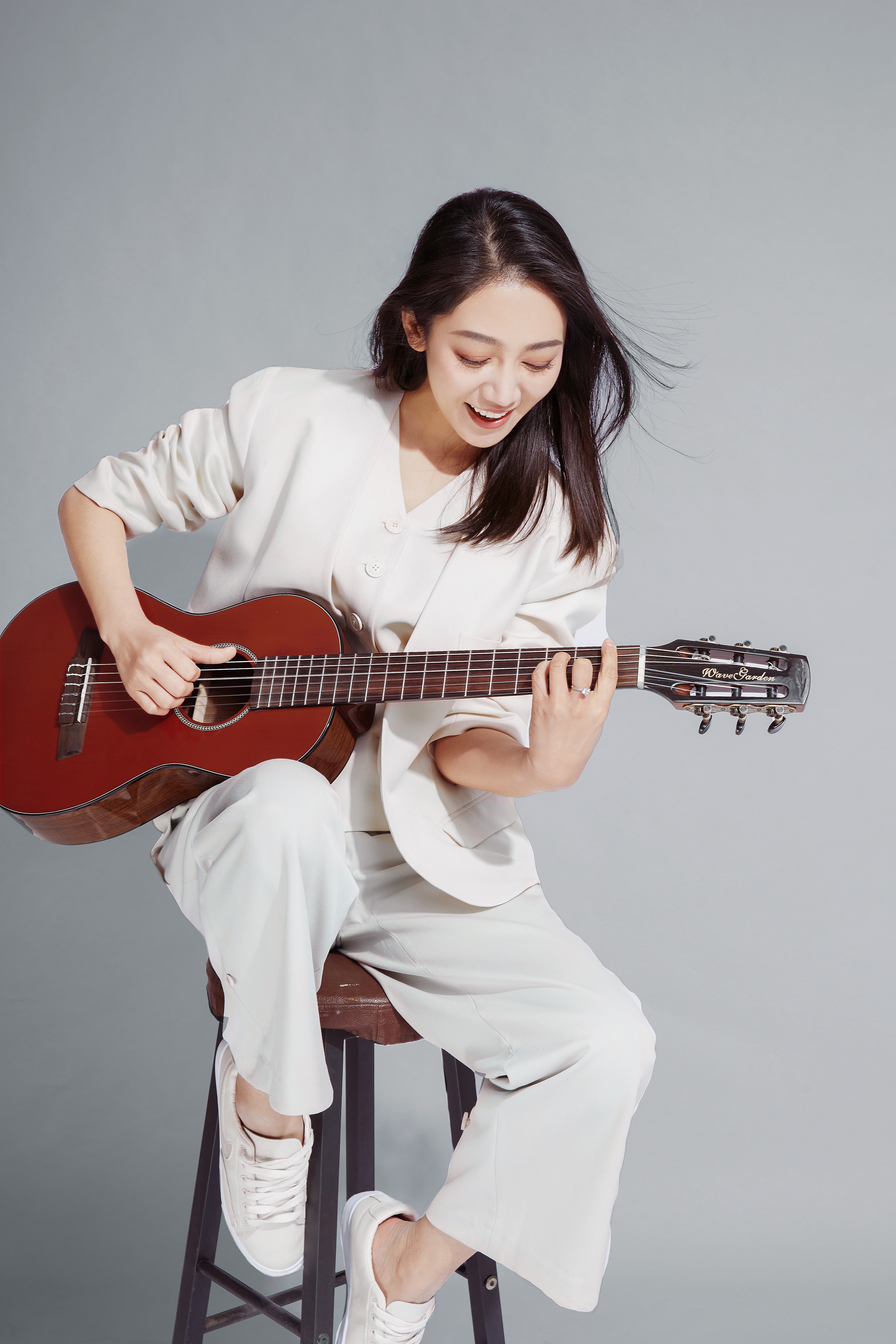  p data-id="gnwlq6kz86">桂雨濛,1988年出生于