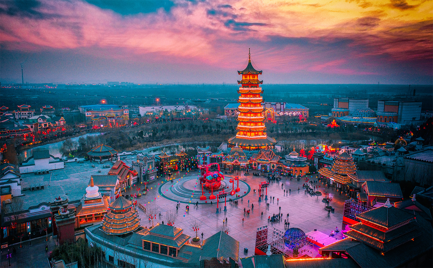  p data-id="go0hhzunig">方特东方神画,是深圳华强方特文化科技集团