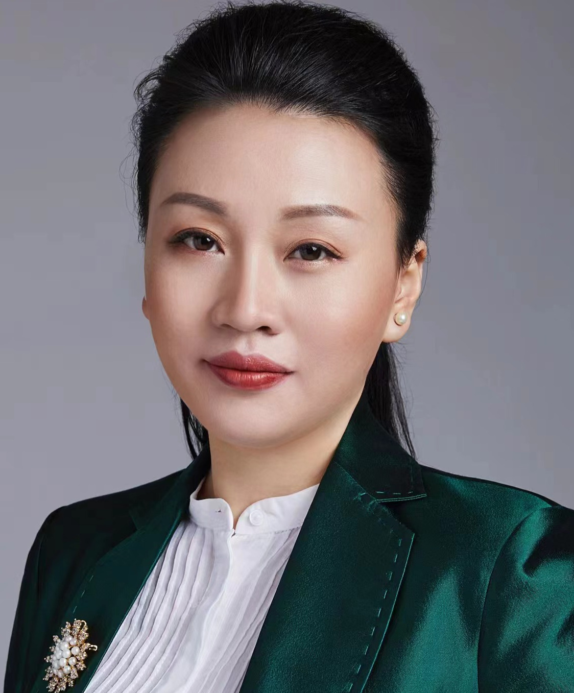  p data-id="ub3o0uphkb5n">常坤玉,女,现任河南海义集团有限公司董事