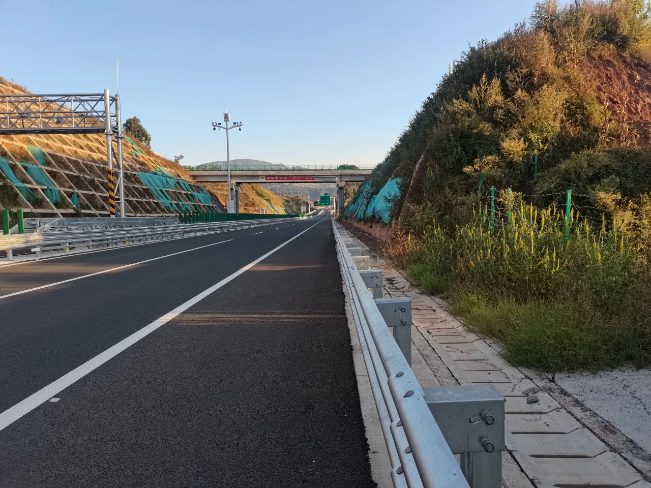 德昌—会理高速公路