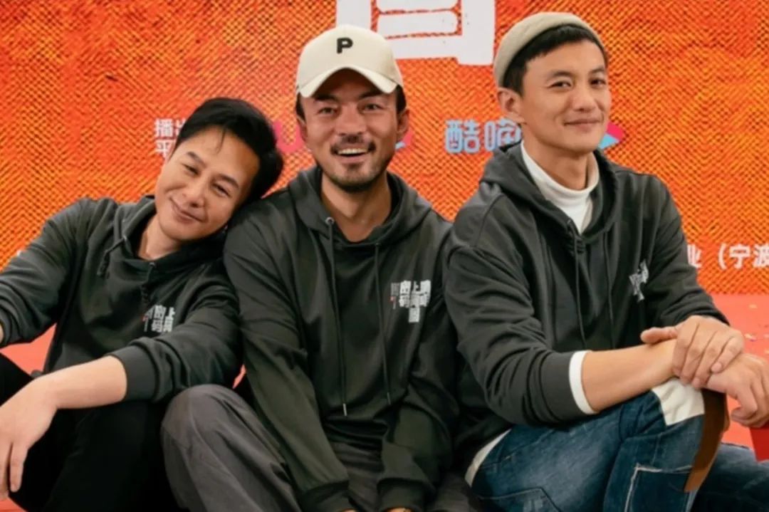 张颂文20年第一次！和借钱给他的男人拍戏，《狂飙》唐小龙也在_百科TA说