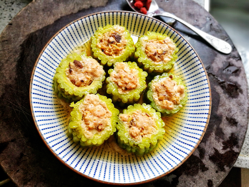 fried stewed bitter gourd with pork