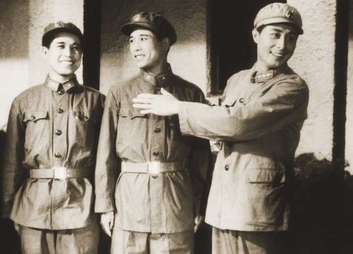 《哥俩好》是 a target="_blank" href="/item/八一电影制片厂/502312