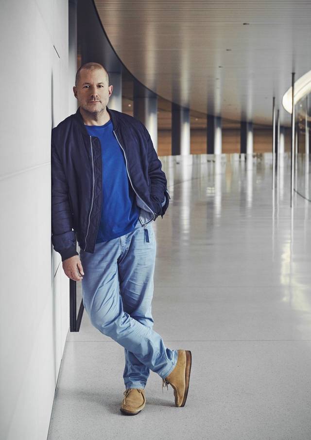  p>乔纳森·伊夫(jony ive,乔尼·艾维jonathan ive),1967年出生于