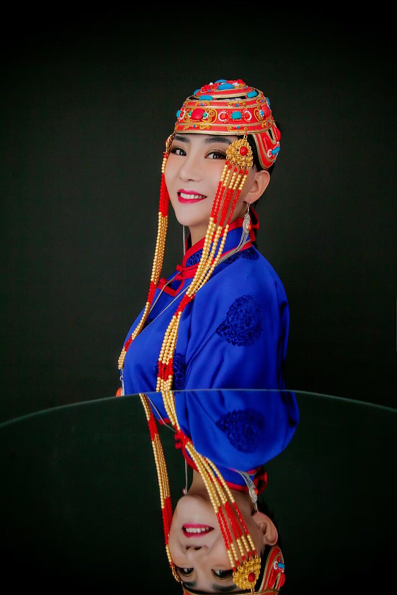  p data-id="gnzgivrjjj">格格,蒙古族,出生内蒙古,退役军人,优秀青年