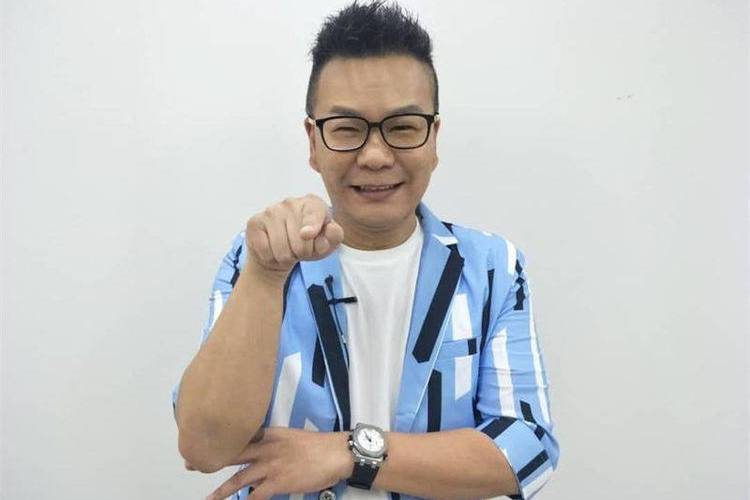 年12月24日出生于中国 a target="_blank" href="/item/台湾/122340"