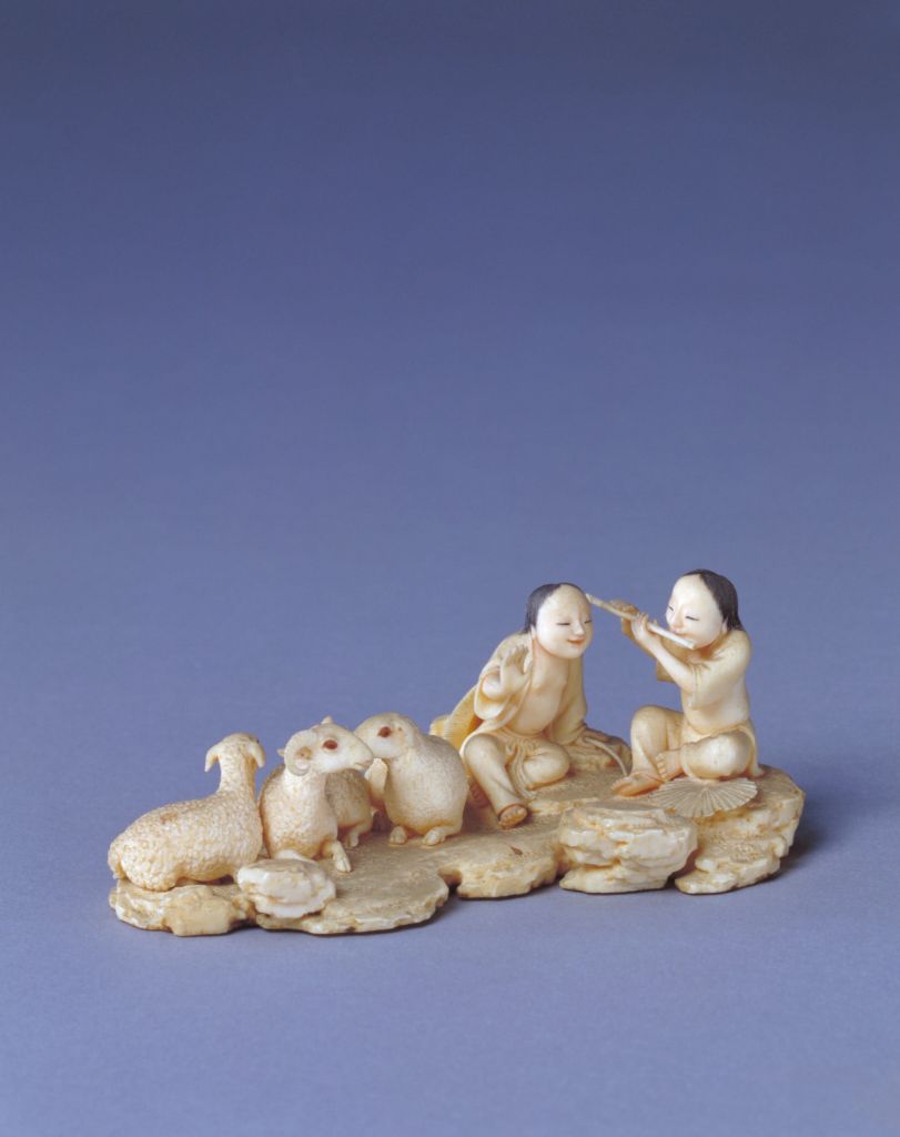  p>清象牙雕童子牧羊是清代的一件文物作品. /p>