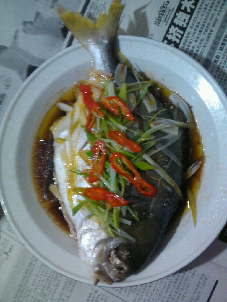 红椒清蒸鲳鱼