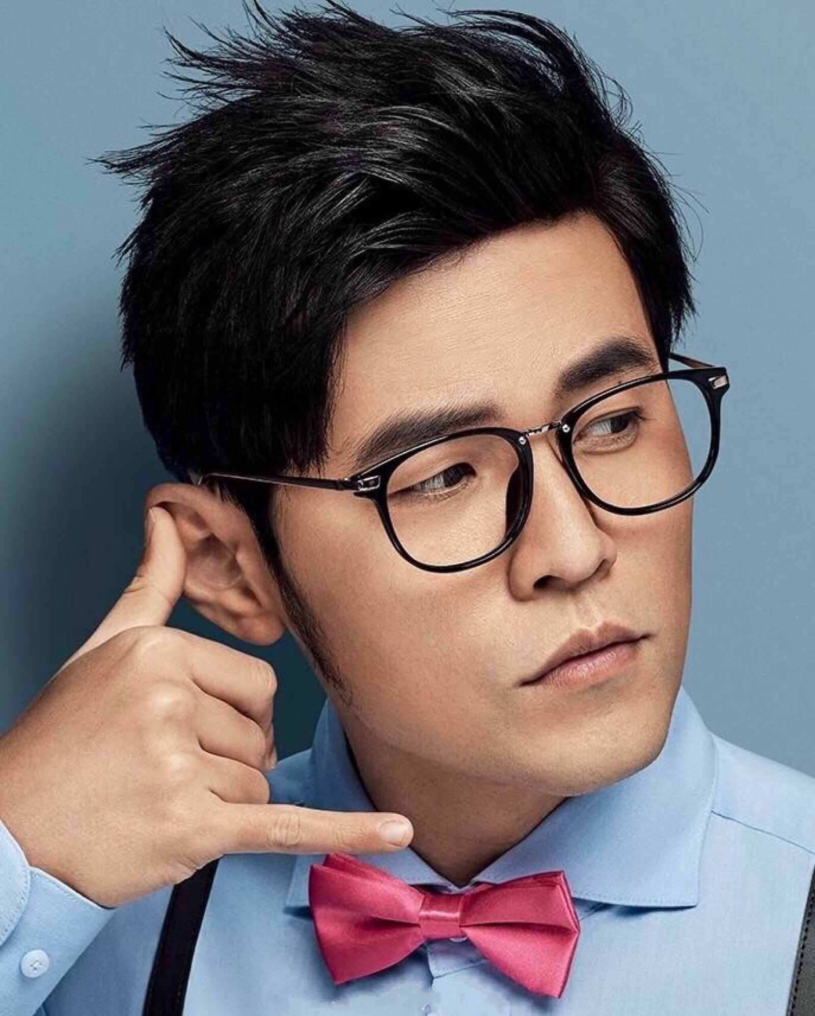  p>周杰伦(jay chou),1979年1月18日出生于台湾省新北市,祖籍福建省