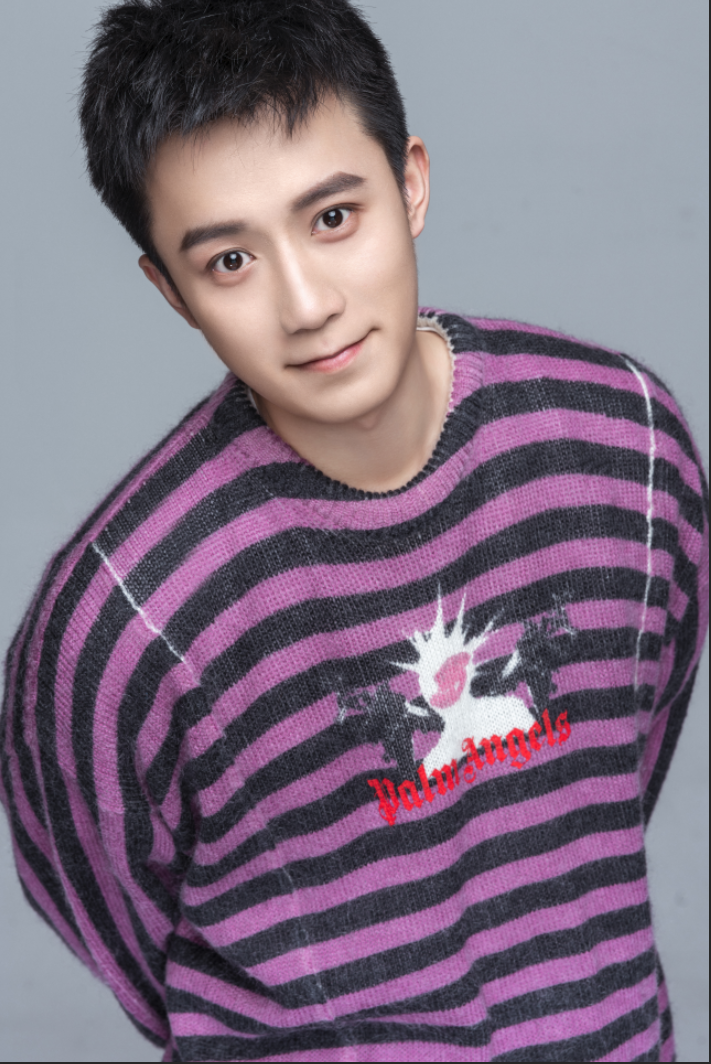 p data-id="gnb3u35b3h">梁志港,中国内地演员.