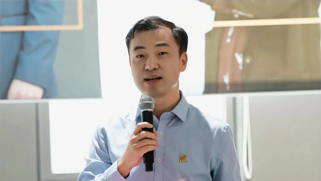 杨威
