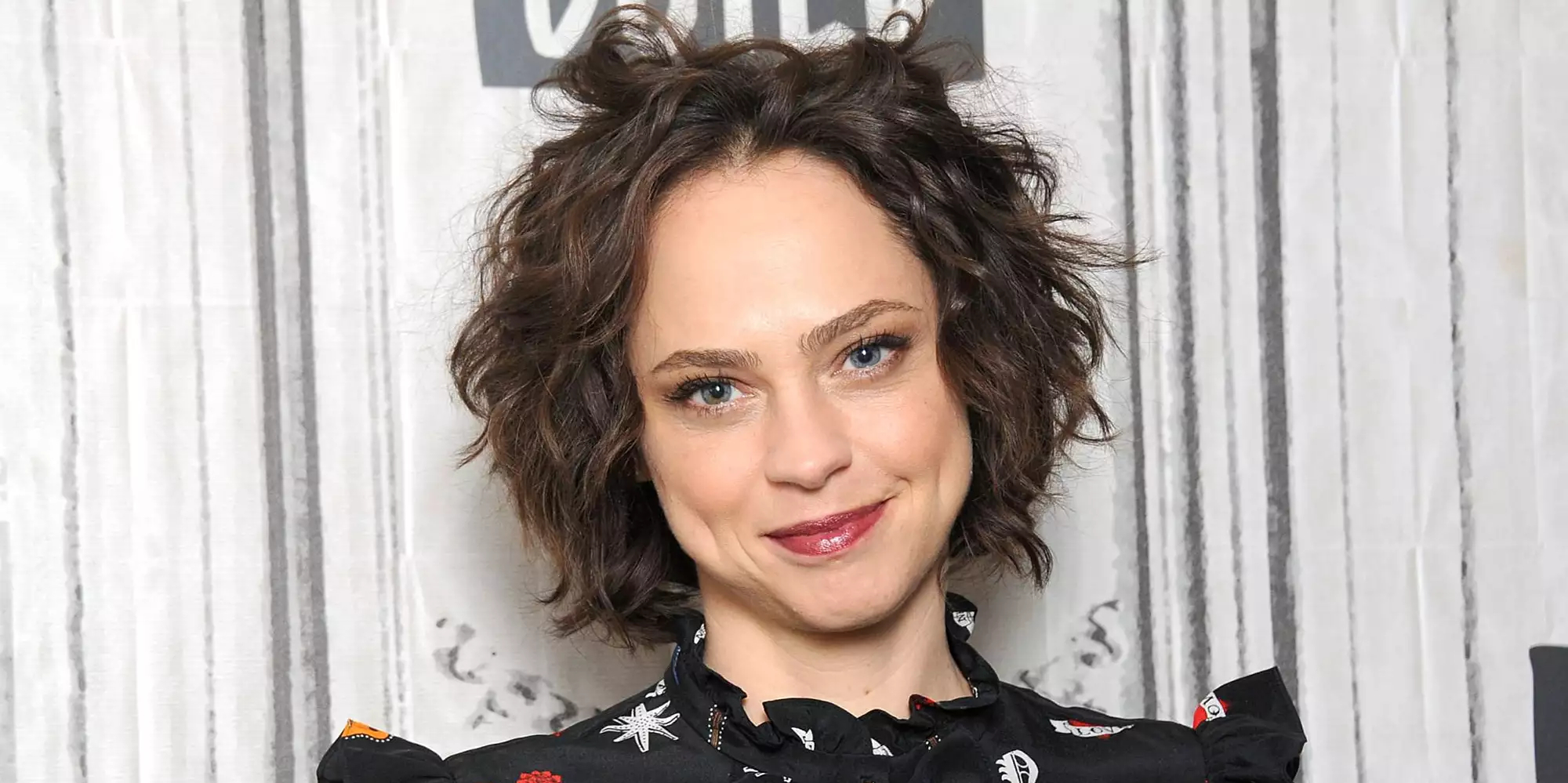  p>菲奥娜·道里夫(fiona dourif),1981年10月30日出生于美国纽约州