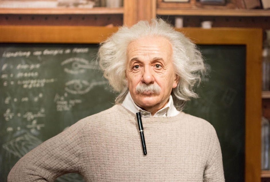 爱因斯坦智商极高为何两个孩子却患有精神病牵扯出复杂私生活