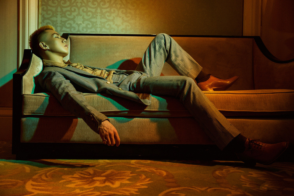  p data-id="gns0htx6zx">卡斯柏 i>(casper) /i>,原名储晓祥.