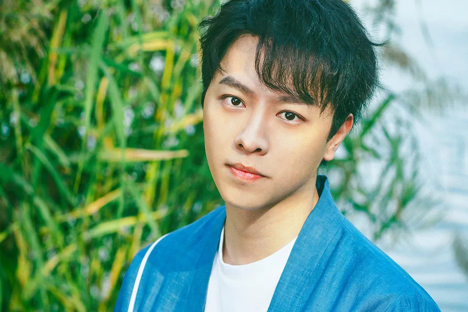  p data-id="gncnxp1i2p">谷江山, a target="