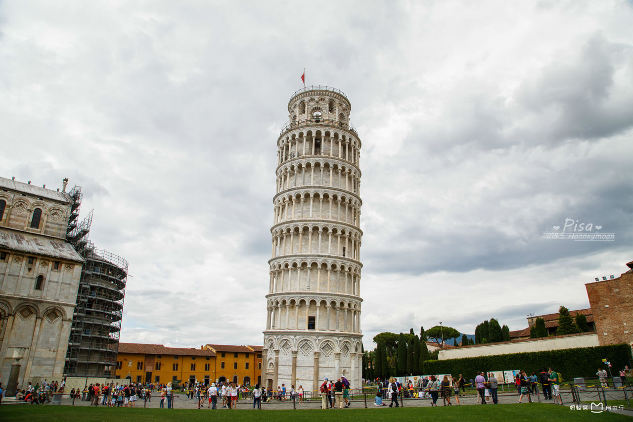 比萨斜塔