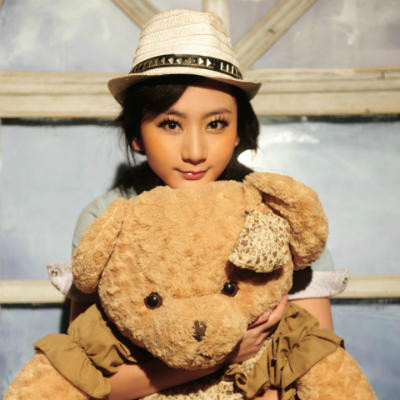  p data-id="tr6htfxitfjz">《哭三变》是重小烟演唱的歌曲,由恨醉