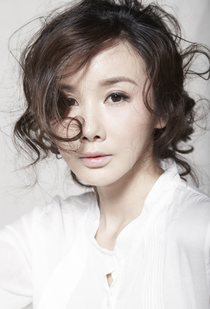  p>孙菲菲,1981年2月21日出生于陕西省西安市,中国内地女演员,毕业于 