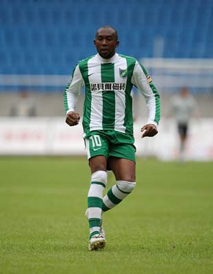  p>杰瑞·帕拉斯奥斯(jerry palacios,1982年5月13日- ),是一名 a