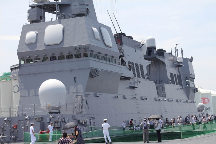  p>伊势"号是日本最新一艘超大型直升机驱逐舰.