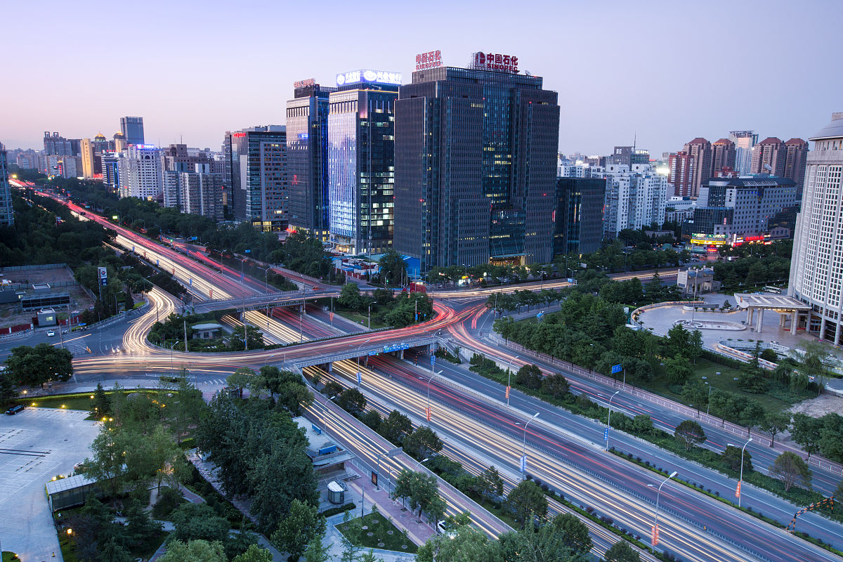  p data-id="gnyuqkwruw">朝阳门桥位于北京市朝阳门内大街,朝阳门外