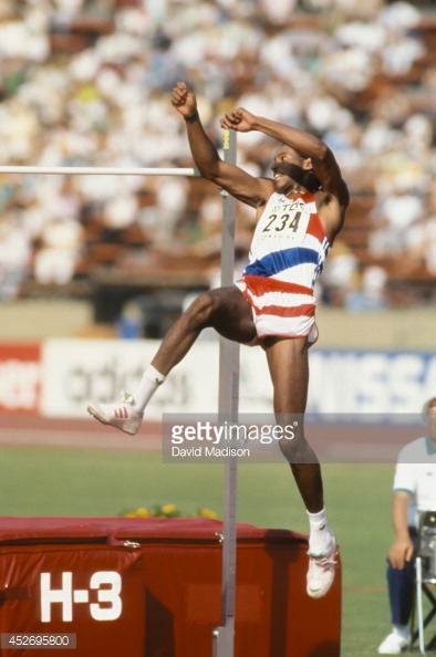  p>哈维尔·索托马约尔是古巴 a target="_blank" href="/item/国家队