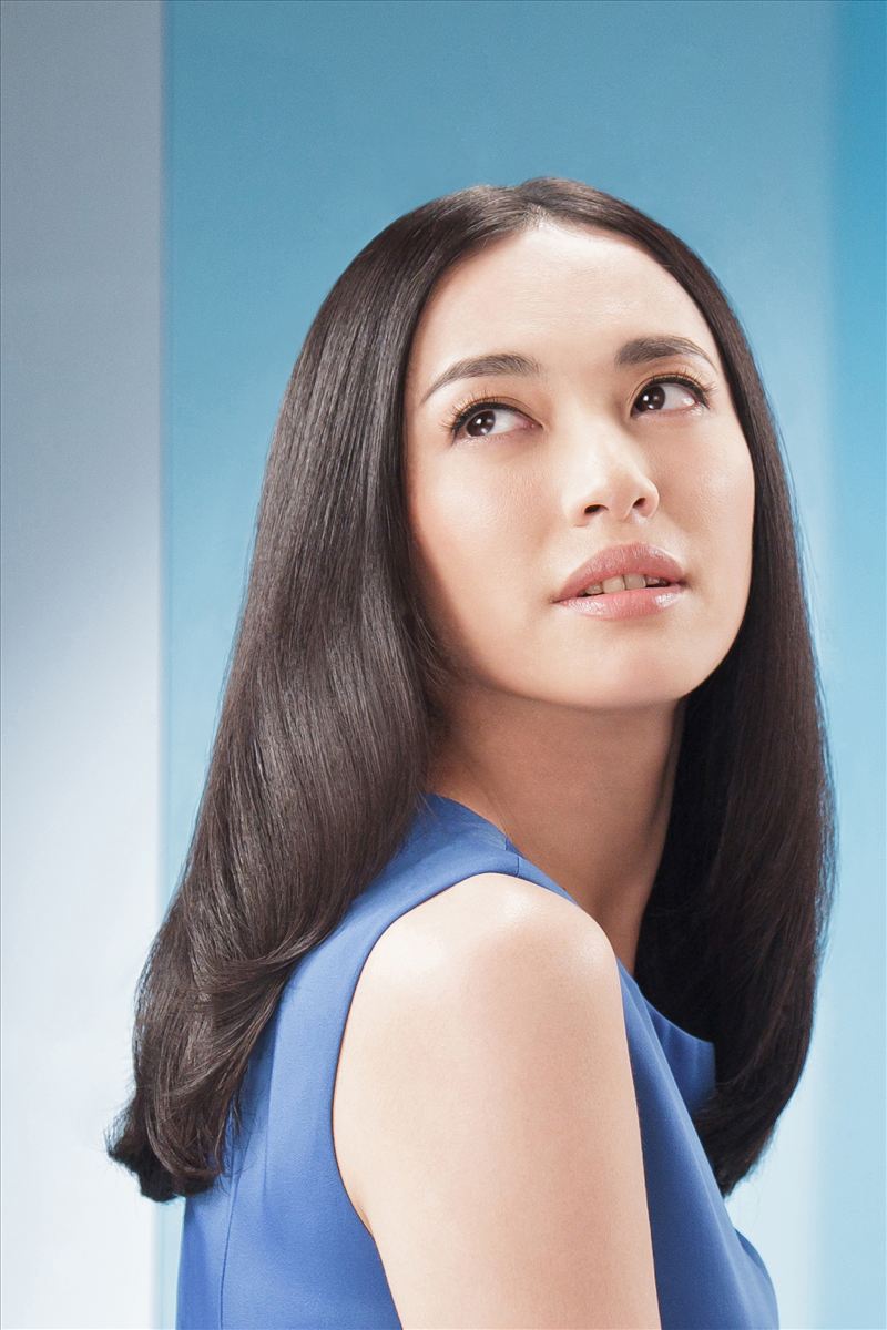  p>姚晨,1979年10月5日出生于福建福州,祖籍福建泉州石狮,成长于福建