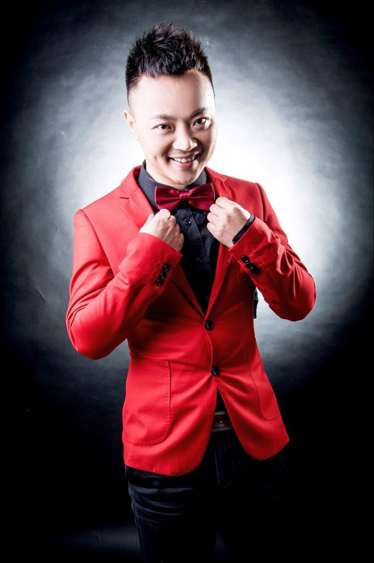  p>王牌,原名王维.1986年9月21日出生于四川省乐山市沐川县.