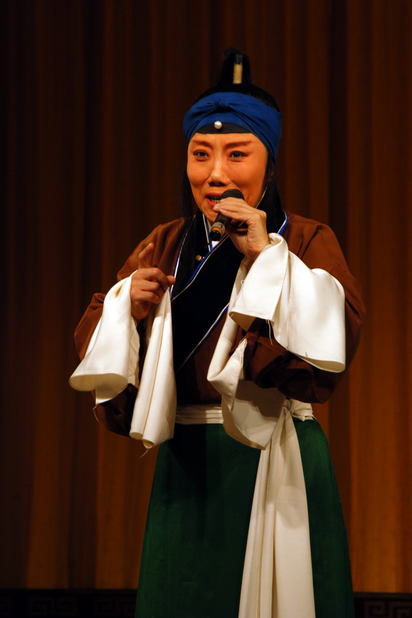 天津 /a>青年京剧团老旦演员, a target="_blank" href="/item/梅兰芳